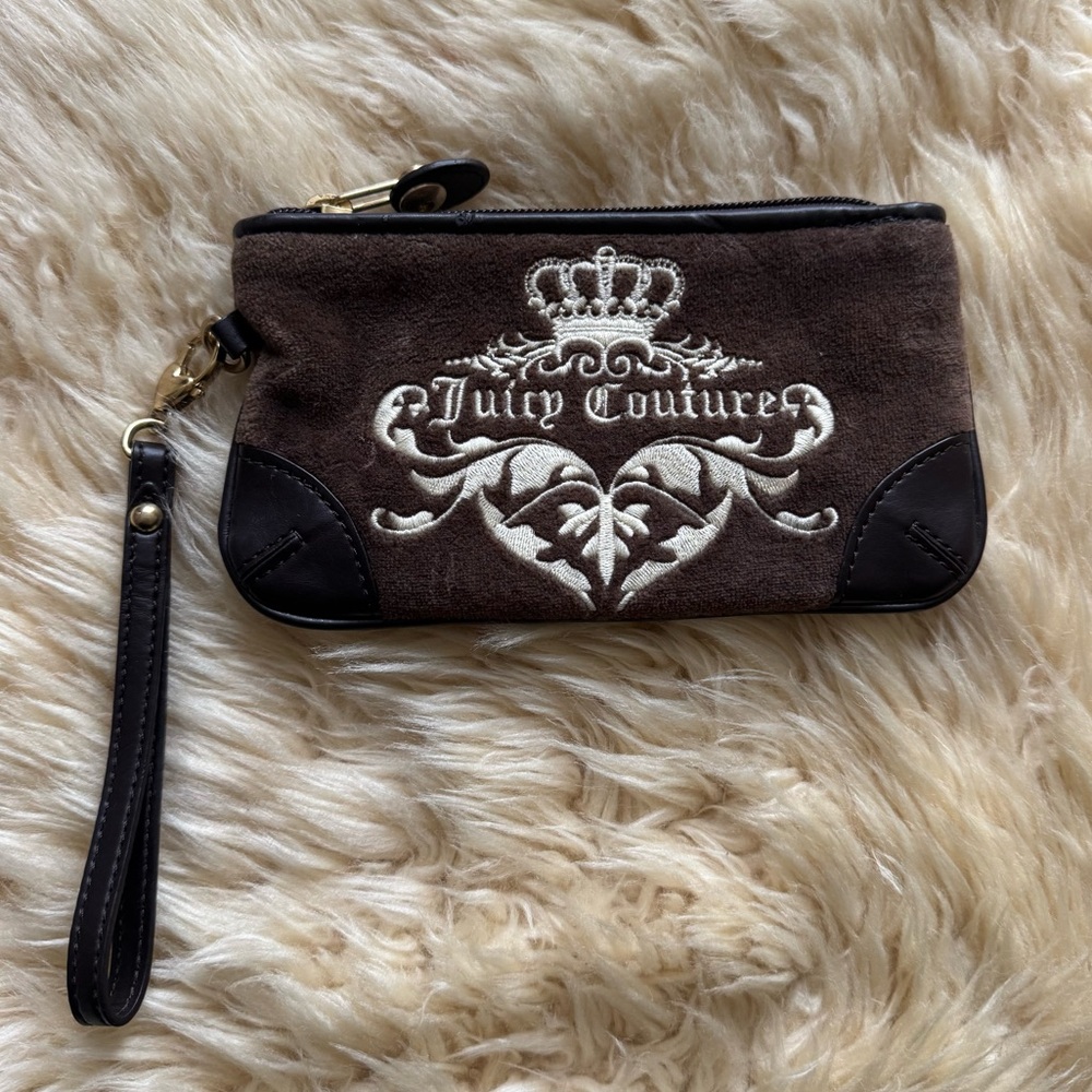 Juicy Couture Original Embroidered Vintage Velour Wristlet Wallet Clutch